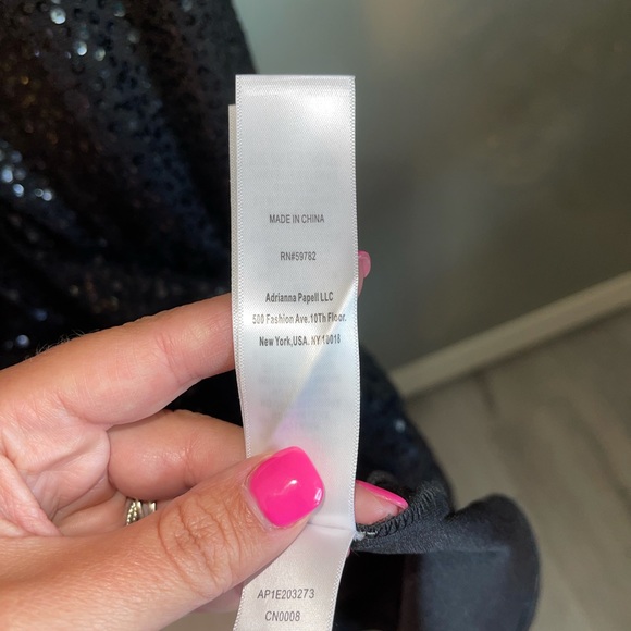 Adrianna Papell Black Sequin Blouson Gown - Picture 10 of 10